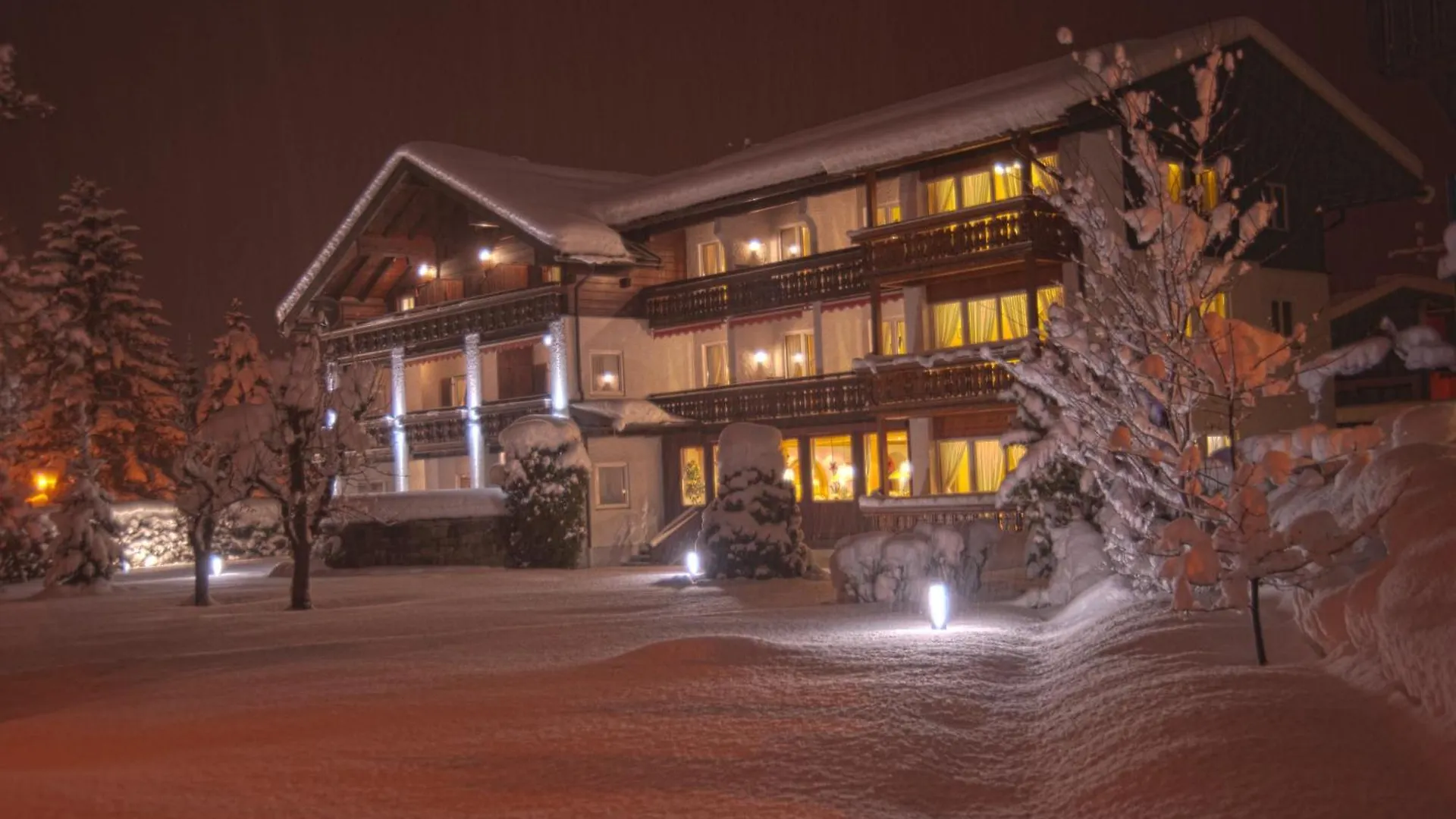 Hotel Garni Schellenberg Oberstdorf 4*,