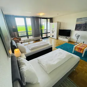 https://design-apartment-koln-weiden.topcolognehotels.com