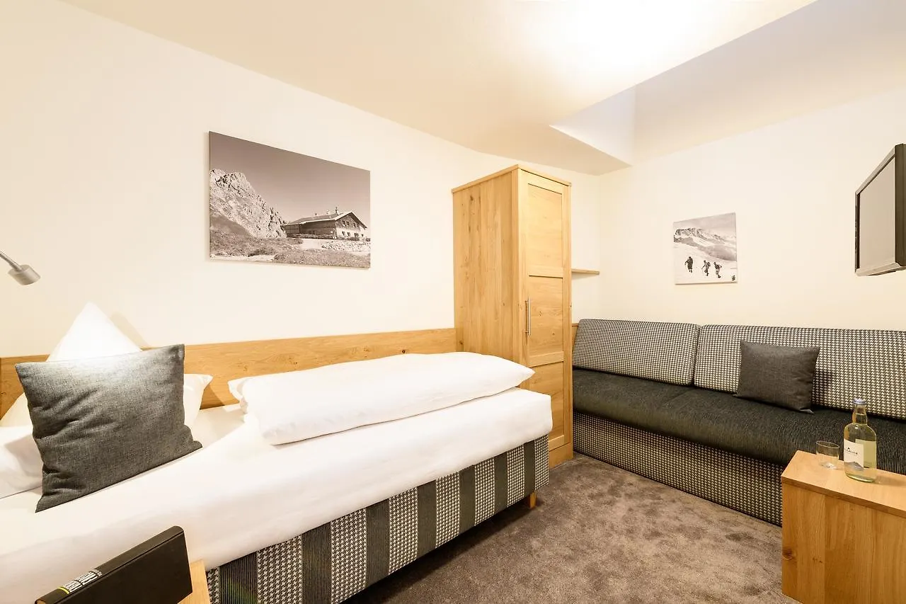Hotel Garni Schellenberg Oberstdorf 4*,  Duitsland